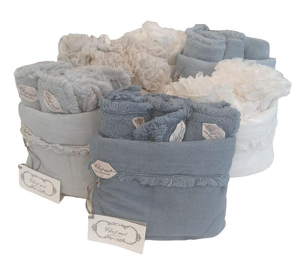 Lavette set da 3 asciugamani bagno con elegante sacchetto di lino, colore: Argilla con pizzo, 100% Made in Italy - Chez Moi - MARIKA DE PAOLA - HOME DECOR