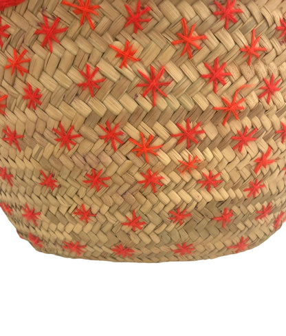Handmade and woven bag in palm leaves with wool embroidery, Fluo Orange Pattern