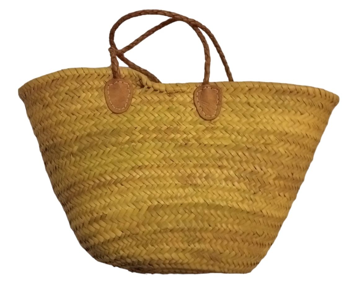 Handmade and woven bag in palm leaves with wool embroidery, J'adore motif