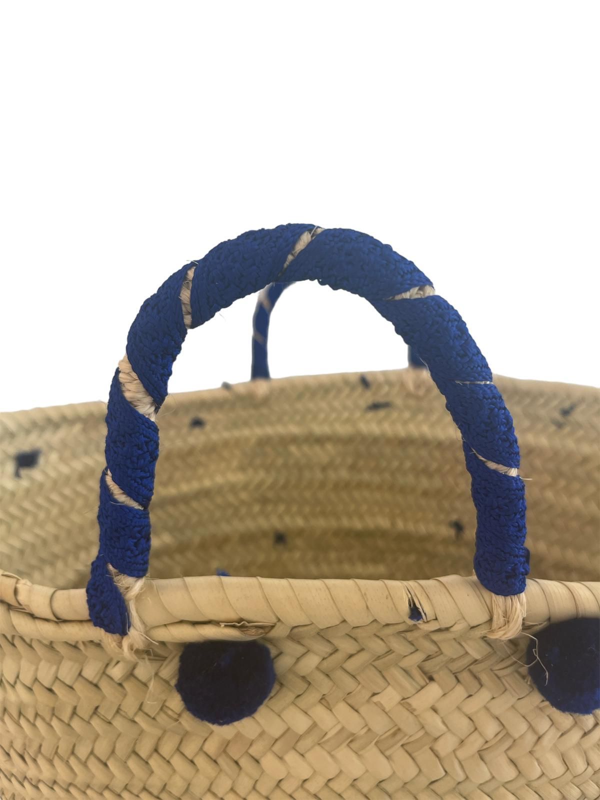 Borsa fatta a mano e intrecciata in foglie di palma con ricami in lana, motivo Pon Pon Blu