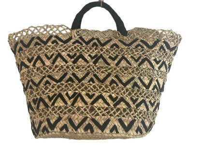 Handmade and woven bag in palm leaves with wool embroidery, Uncini Neri motif