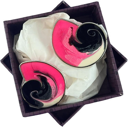 Orecchini Conchiglie Rosa in acciaio chirurgico e resina, fatti a mano, pezzi unici, artigianato 100% made in Italy by Vulca