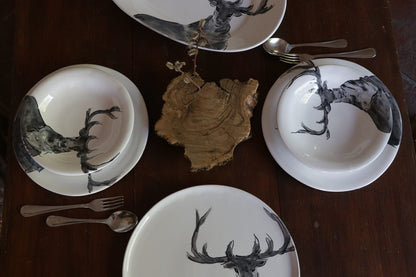 Hand-decorated ceramic salad plate, Deer 22 cm
