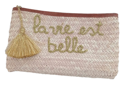 Rectangular clutch hand made and woven in palm leaves with wool embroidery, La Vie Est Belle motif
