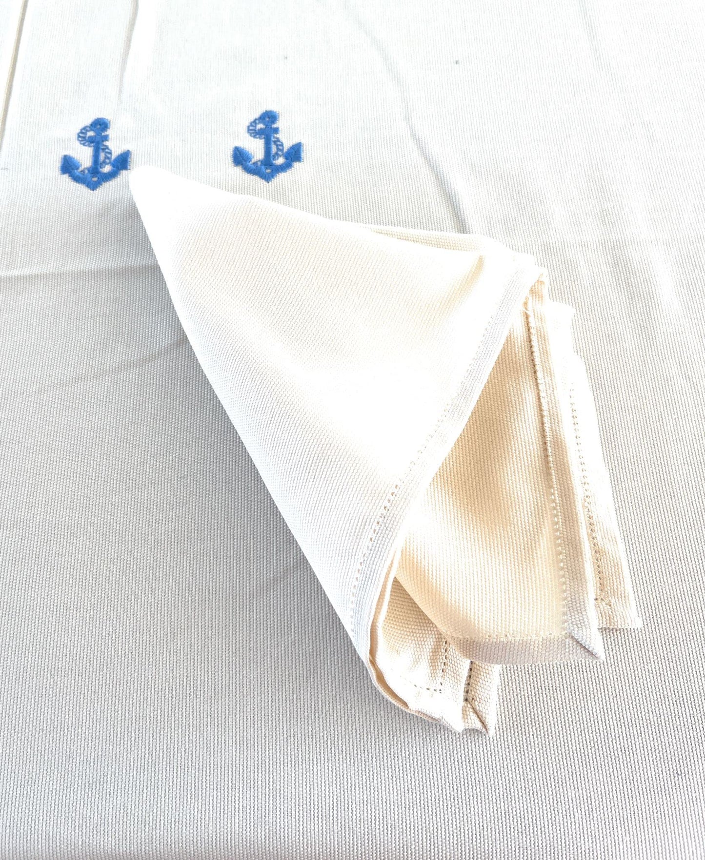 Tablecloth with 12 napkins, Rectangular x 12 Pers, Pure Cotton, 100% Made in Italy (blue anchors)